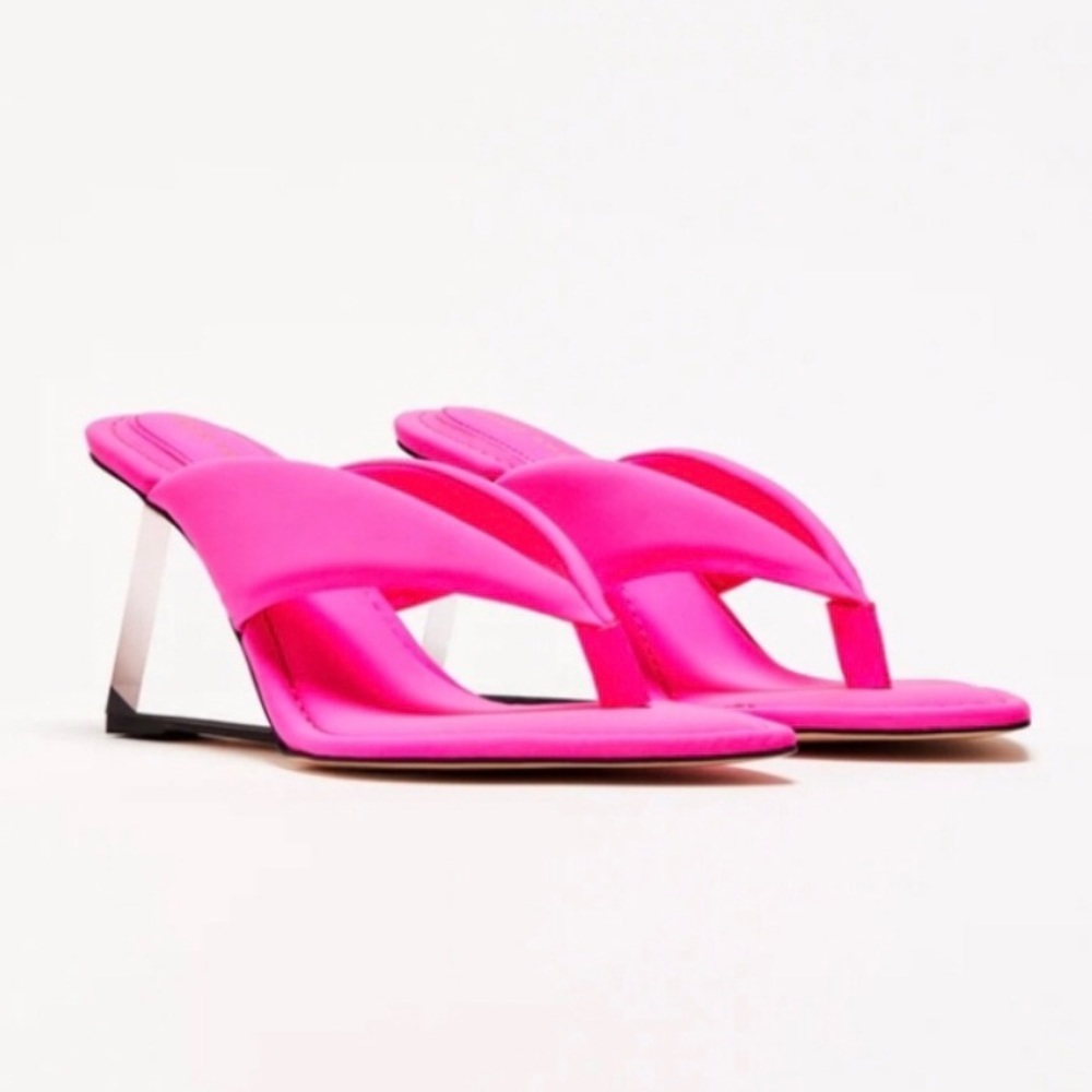 Good American Brand New, Original Box Cinder-F*cking-Rella Thong HotPink Size9.5